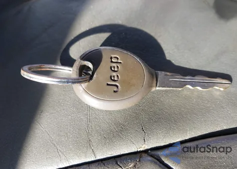 2002 Jeep Grand Cherokee Laredo from USA, damaged, VIN 1J4GW48S82C243898